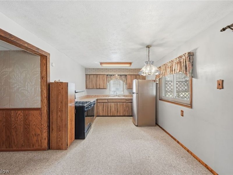 2860 Hudson Drive, Cuyahoga Falls, OH 44221 Photo 9