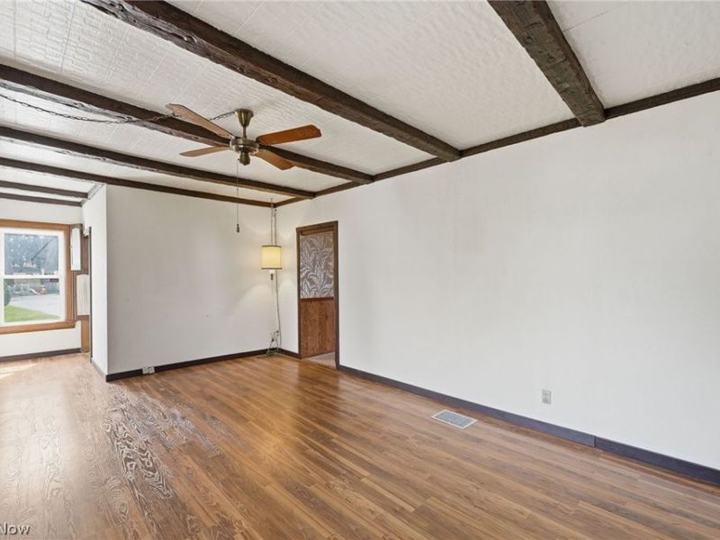 2860 Hudson Drive, Cuyahoga Falls, OH 44221 Photo 5