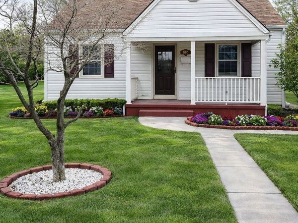 890 Woodland Rd , Sharpsville, PA 16150