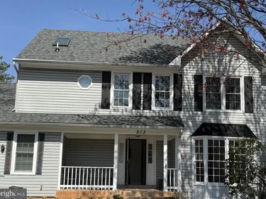 213 PRIMAVERA CIRCLE, STERLING, VA 20165