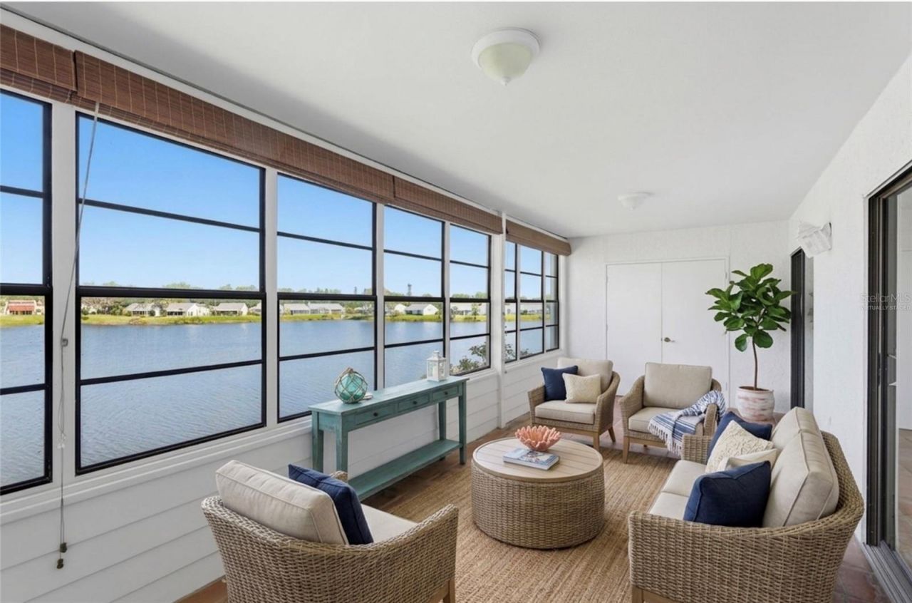 211 Lakewood Drive, Unit 211, Bradenton, FL 34210 Photo