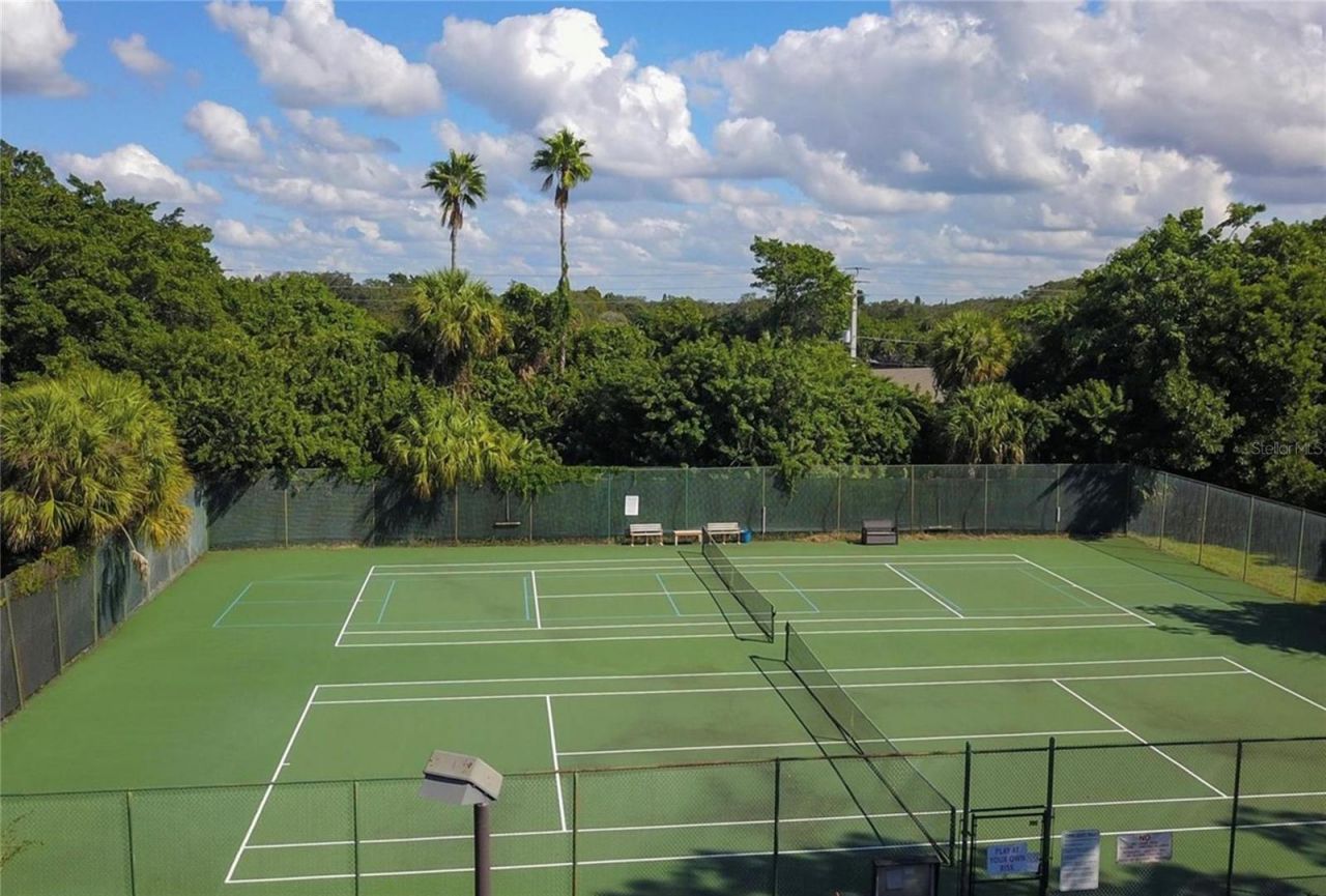 211 Lakewood Drive, Unit 211, Bradenton, FL 34210 Photo