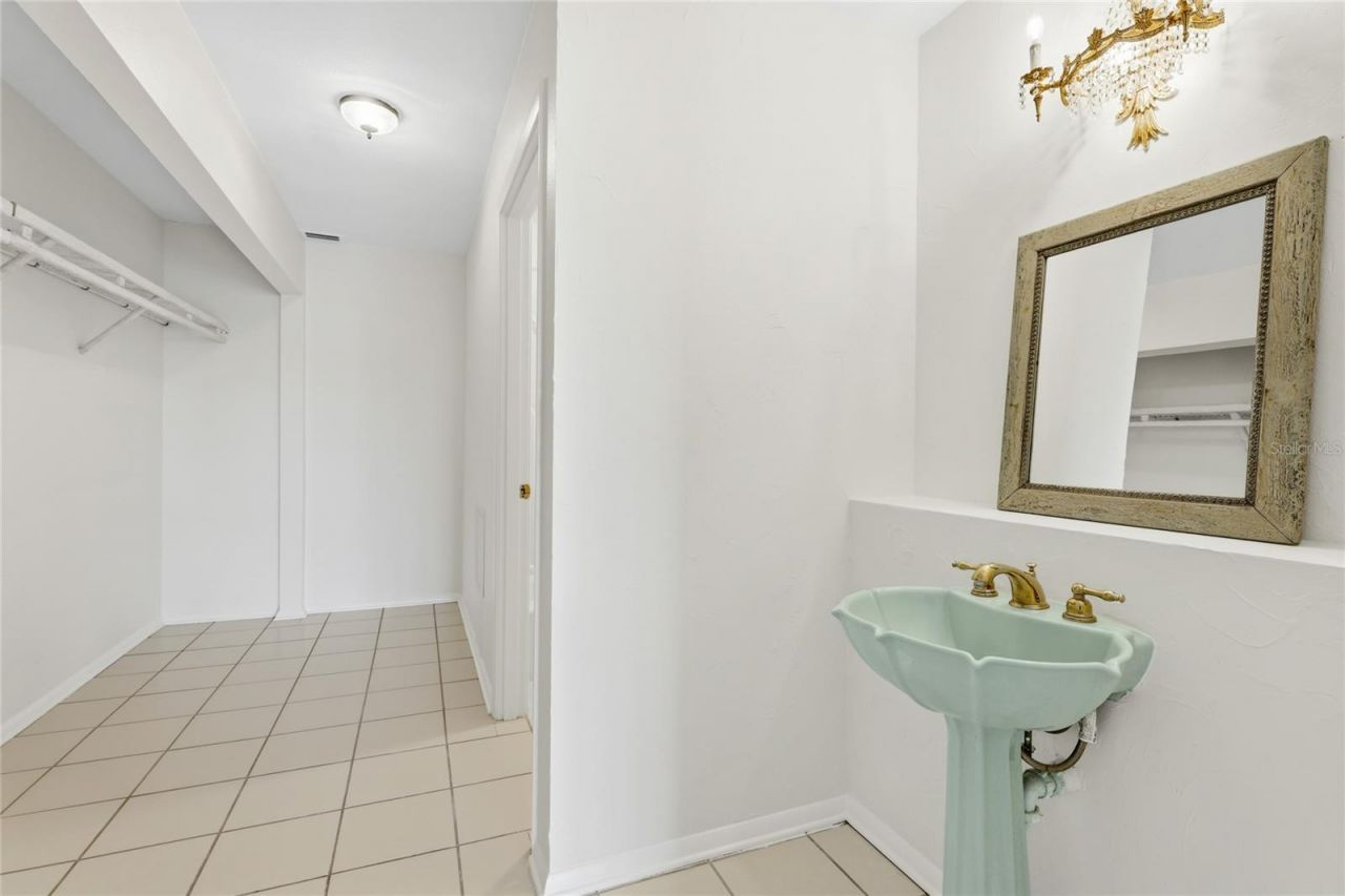 211 Lakewood Drive, Unit 211, Bradenton, FL 34210 Photo