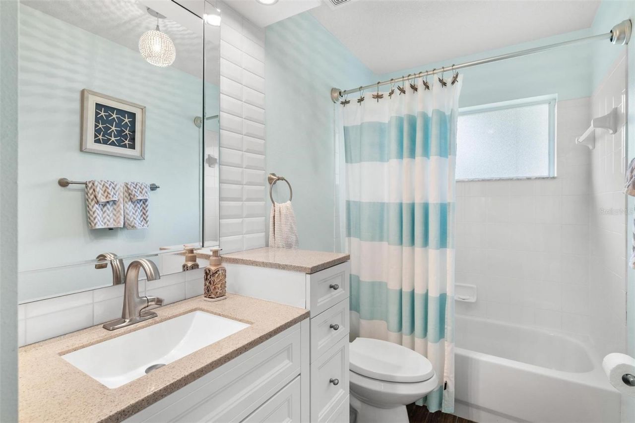 6071 Sailboat Avenue, Tavares, FL 32778 Photo