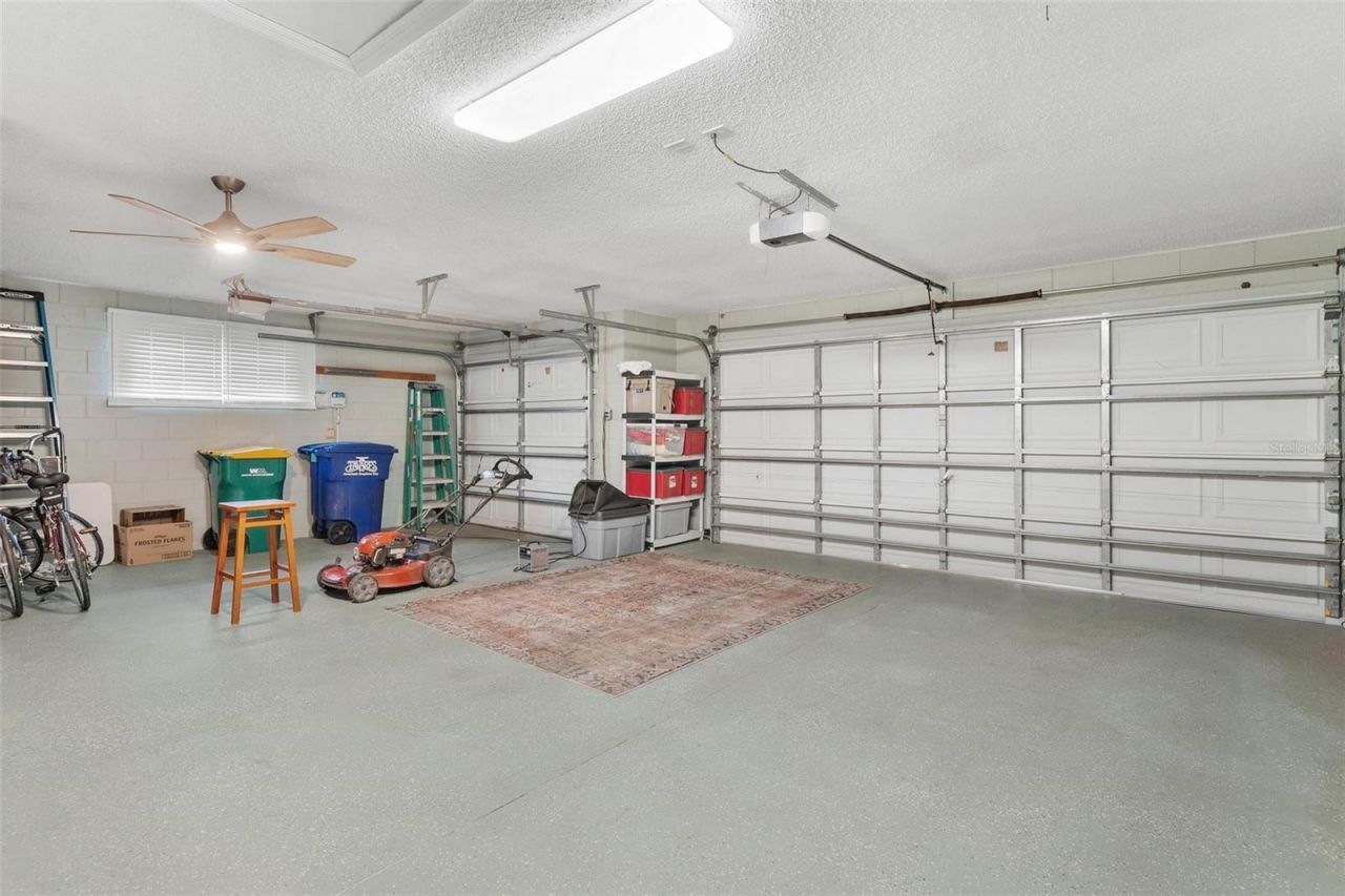 6071 Sailboat Avenue, Tavares, FL 32778 Photo