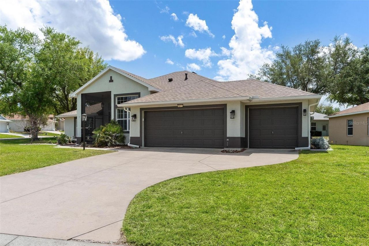 6071 Sailboat Avenue, Tavares, FL 32778 Photo