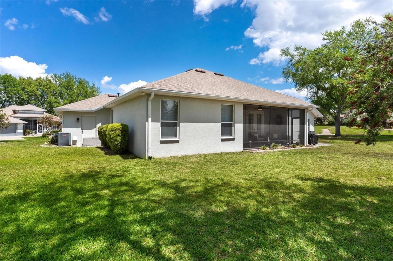 6071 Sailboat Avenue, Tavares, FL 32778 Photo