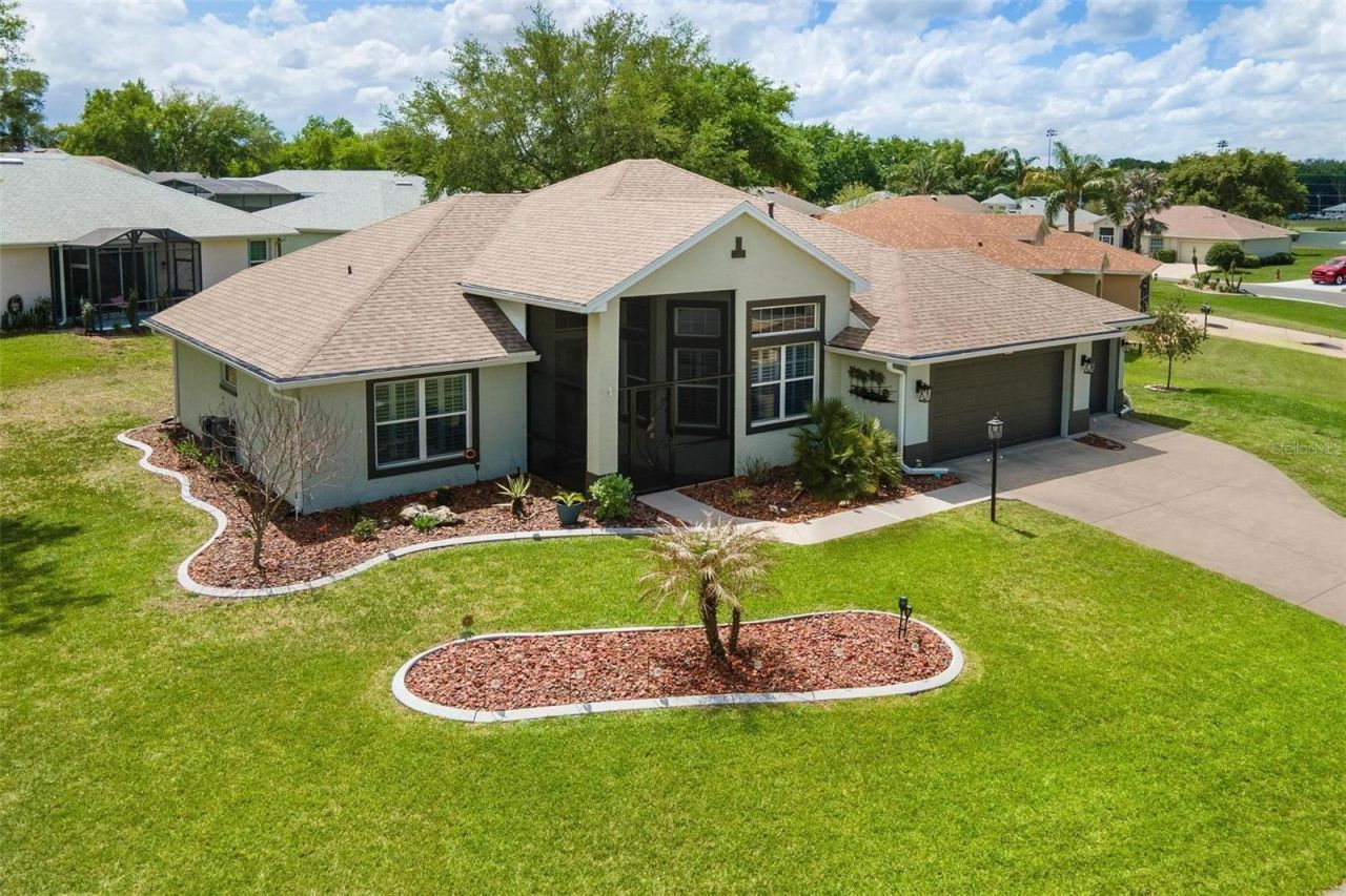 6071 Sailboat Avenue, Tavares, FL 32778 Photo