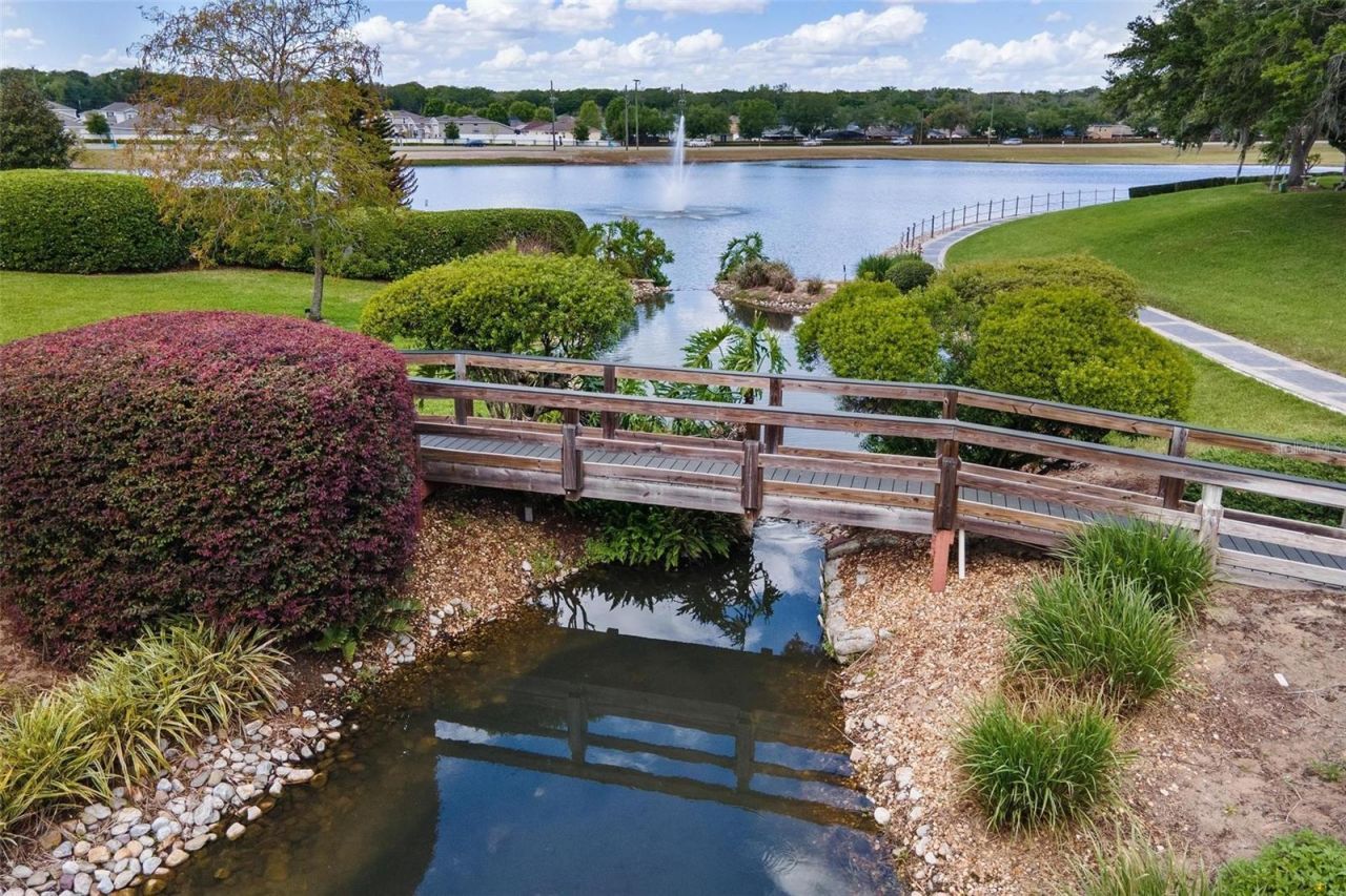 6071 Sailboat Avenue, Tavares, FL 32778 Photo