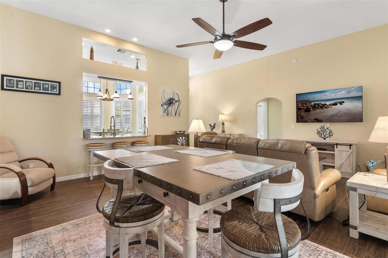 6071 Sailboat Avenue, Tavares, FL 32778 Photo