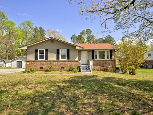 611 Needmore Rd , Clarksville, TN 37040