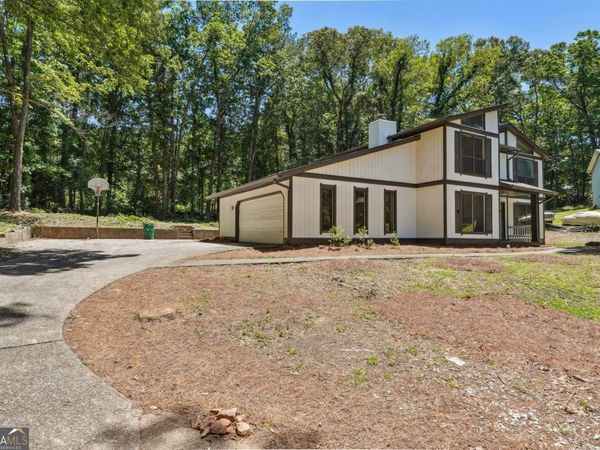 5249 Golf Valley Way, Stone Mountain, GA 30088