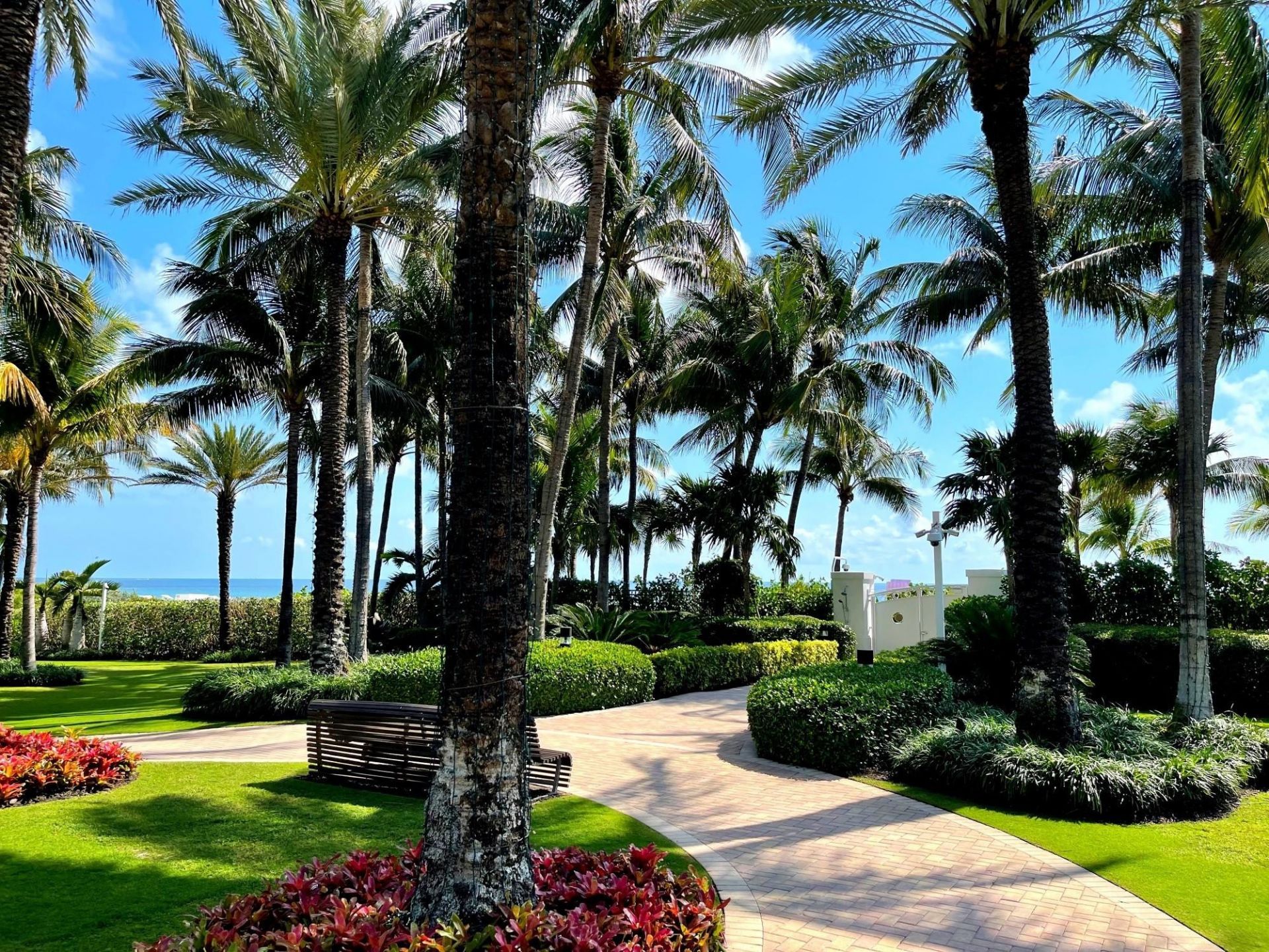 100 S Pointe Drive, Unit 602, Miami Beach, FL 33139 Photo