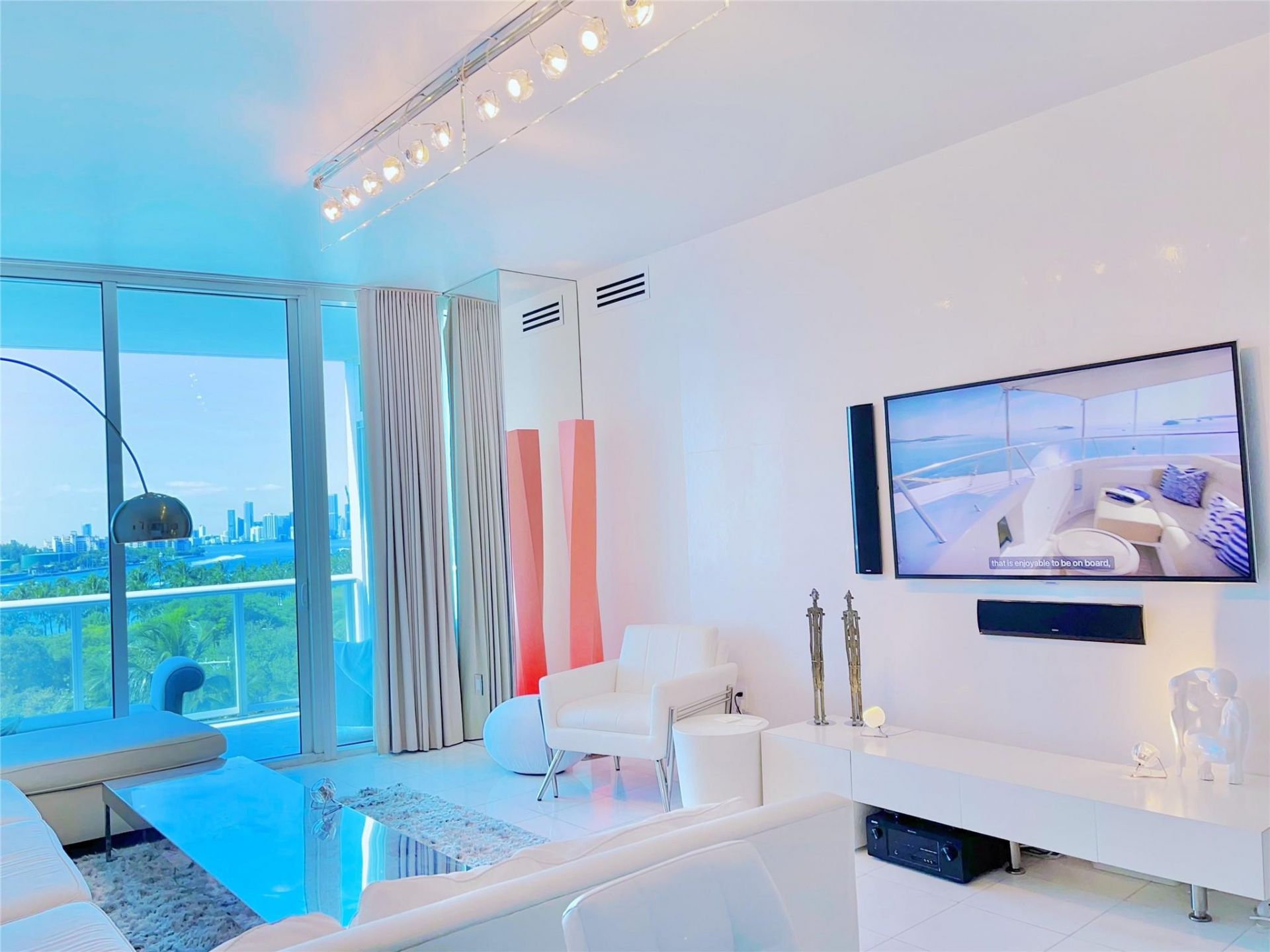 100 S Pointe Drive, Unit 602, Miami Beach, FL 33139 Photo