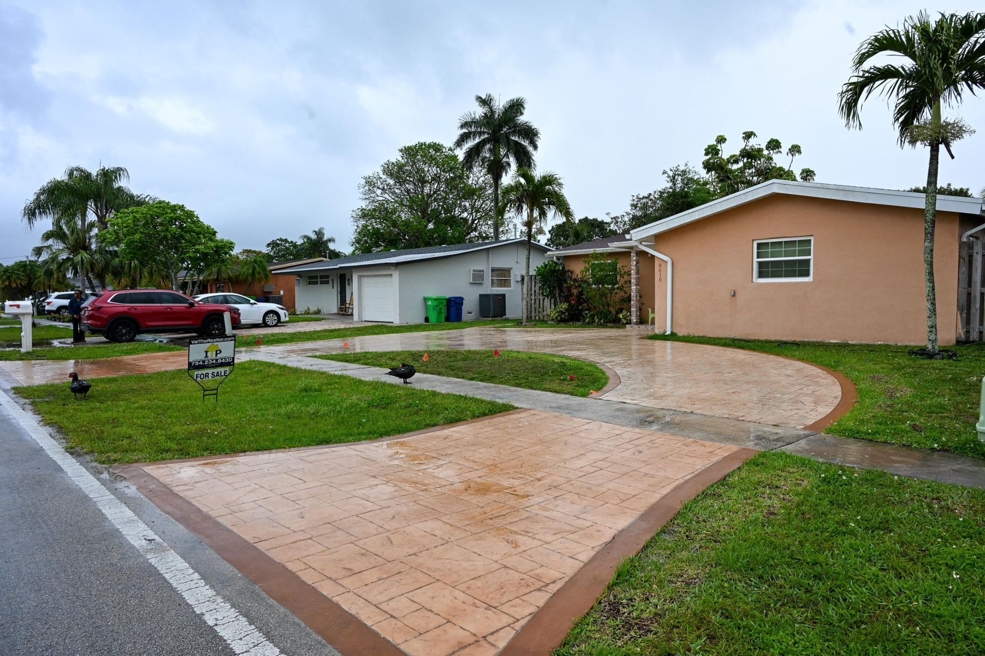 8610 NW 27th Place, Sunrise, FL 33322 Photo