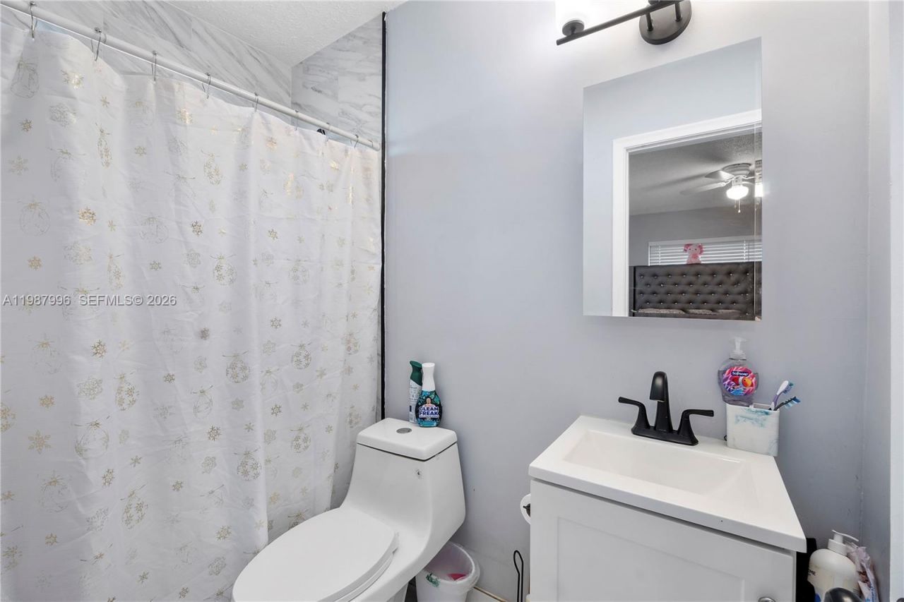 6320 Sherman St , Hollywood, FL 33024 Photo