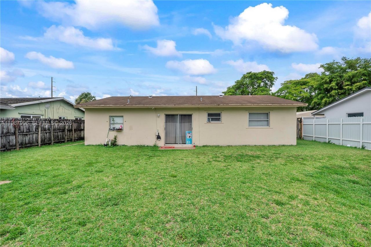 6320 Sherman St , Hollywood, FL 33024 Photo