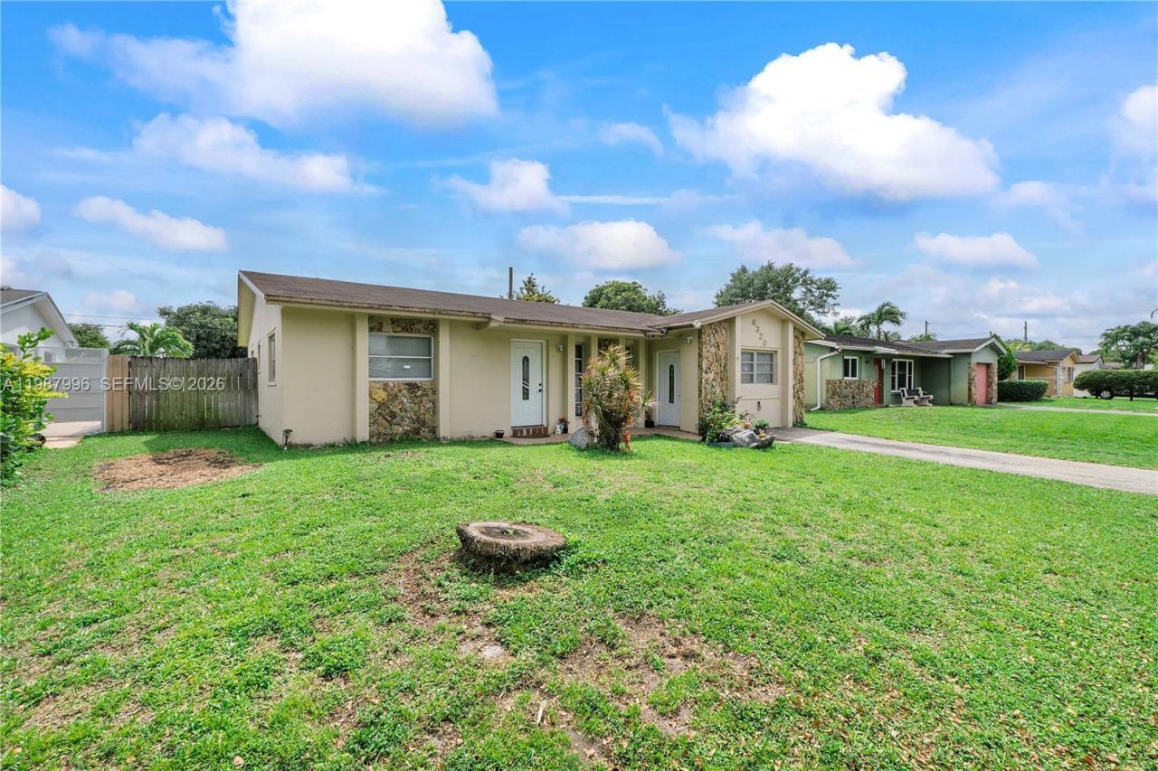 6320 Sherman St , Hollywood, FL 33024 Photo