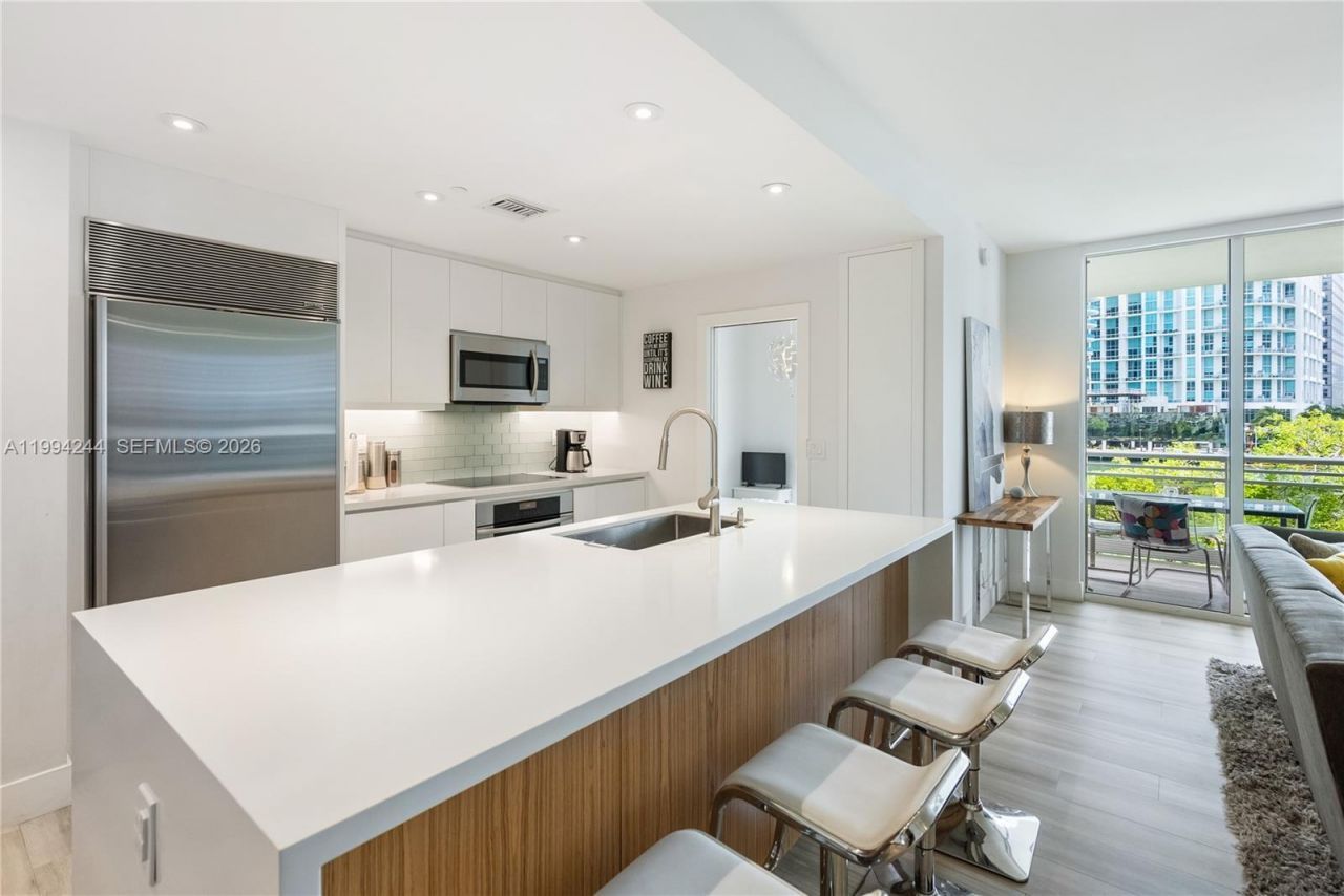 901 Brickell Key Blvd , Unit 305, Miami, FL 33131 Photo