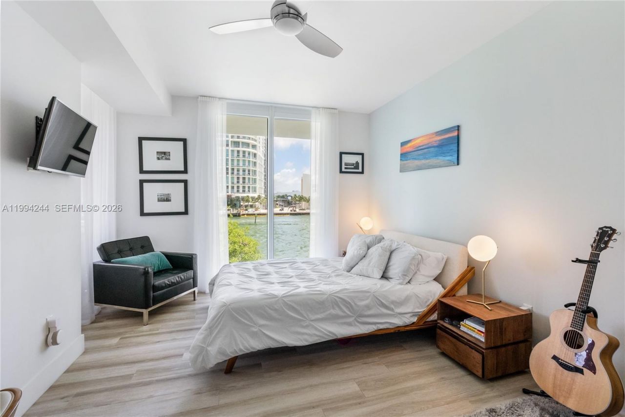 901 Brickell Key Blvd , Unit 305, Miami, FL 33131 Photo