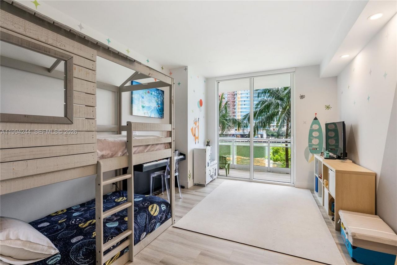 901 Brickell Key Blvd , Unit 305, Miami, FL 33131 Photo
