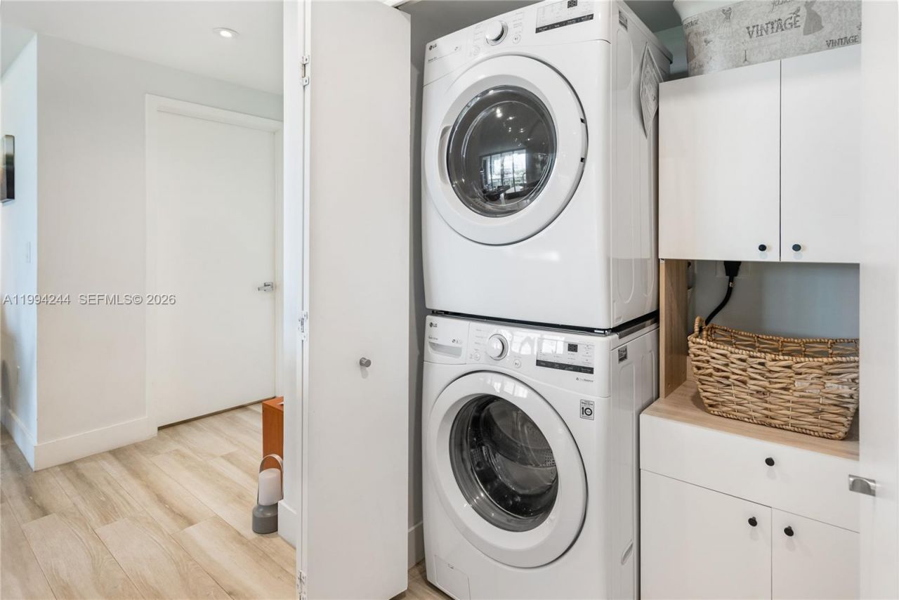 901 Brickell Key Blvd , Unit 305, Miami, FL 33131 Photo