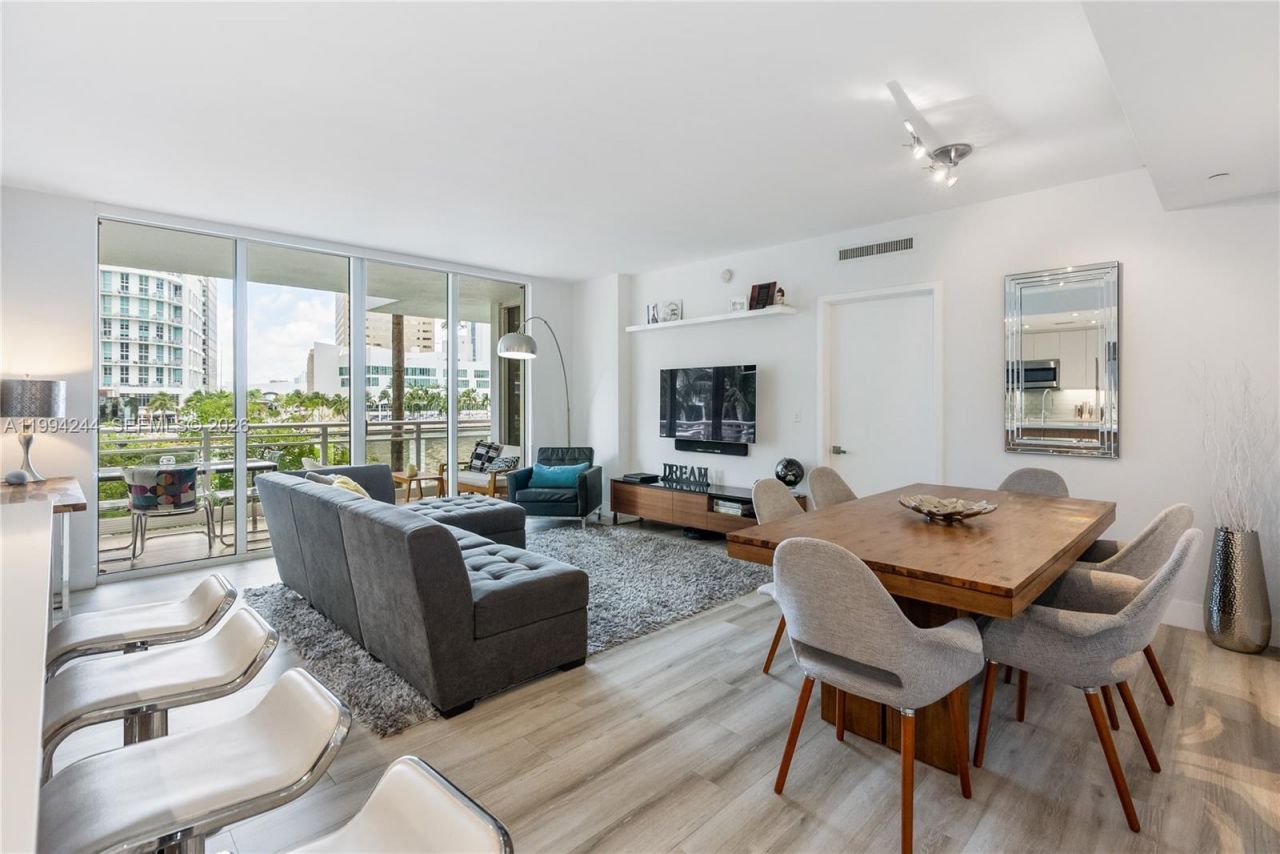 901 Brickell Key Blvd , Unit 305, Miami, FL 33131 Photo