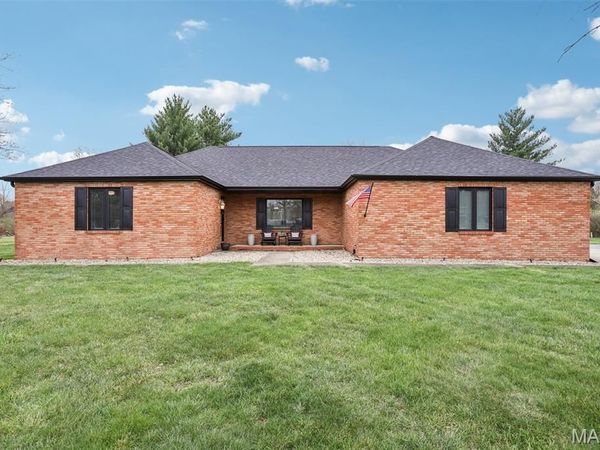 74 Horseshoe Lane , Litchfield, IL 62056