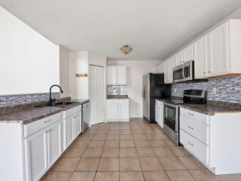 38 Greenfield Drive, Milford Center, OH 43045 Photo 5