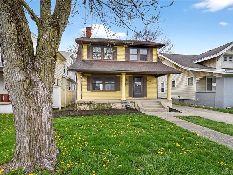 125 E Siebenthaler Avenue, Dayton, OH 45405 Photo 1