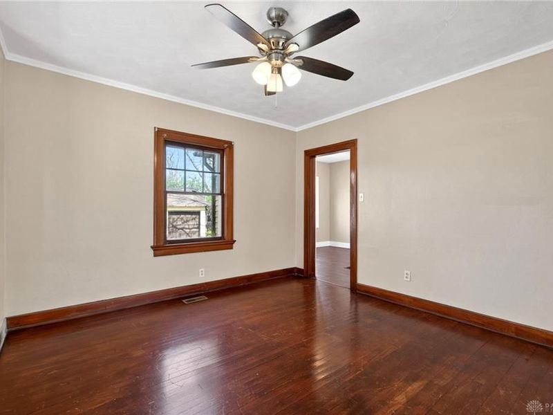 125 E Siebenthaler Avenue, Dayton, OH 45405 Photo 11