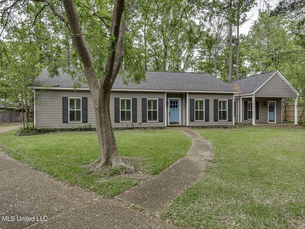 210 Sandpiper Road, Brandon, MS 39047