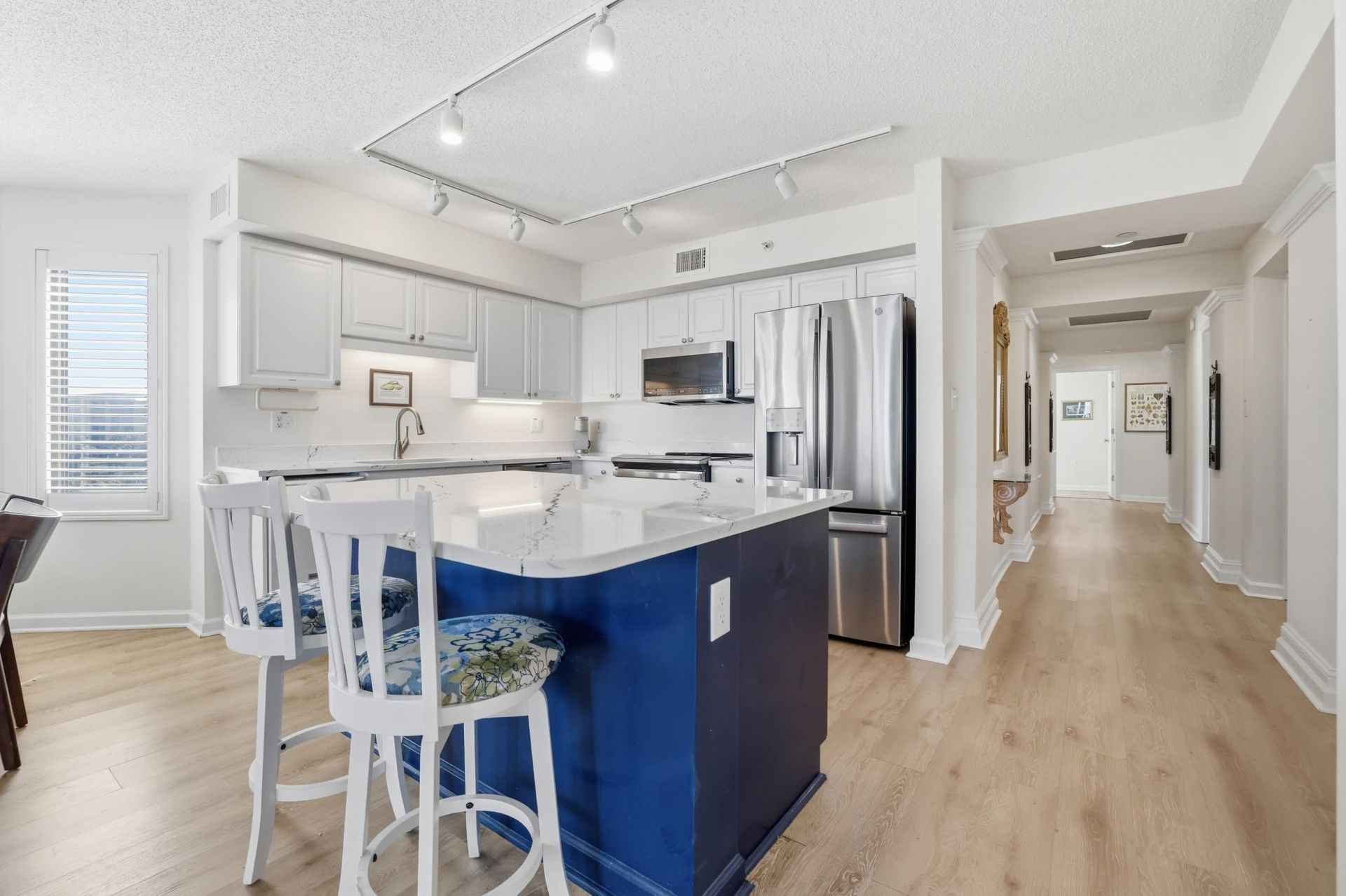 709 Retreat Beach Circle Photo 13