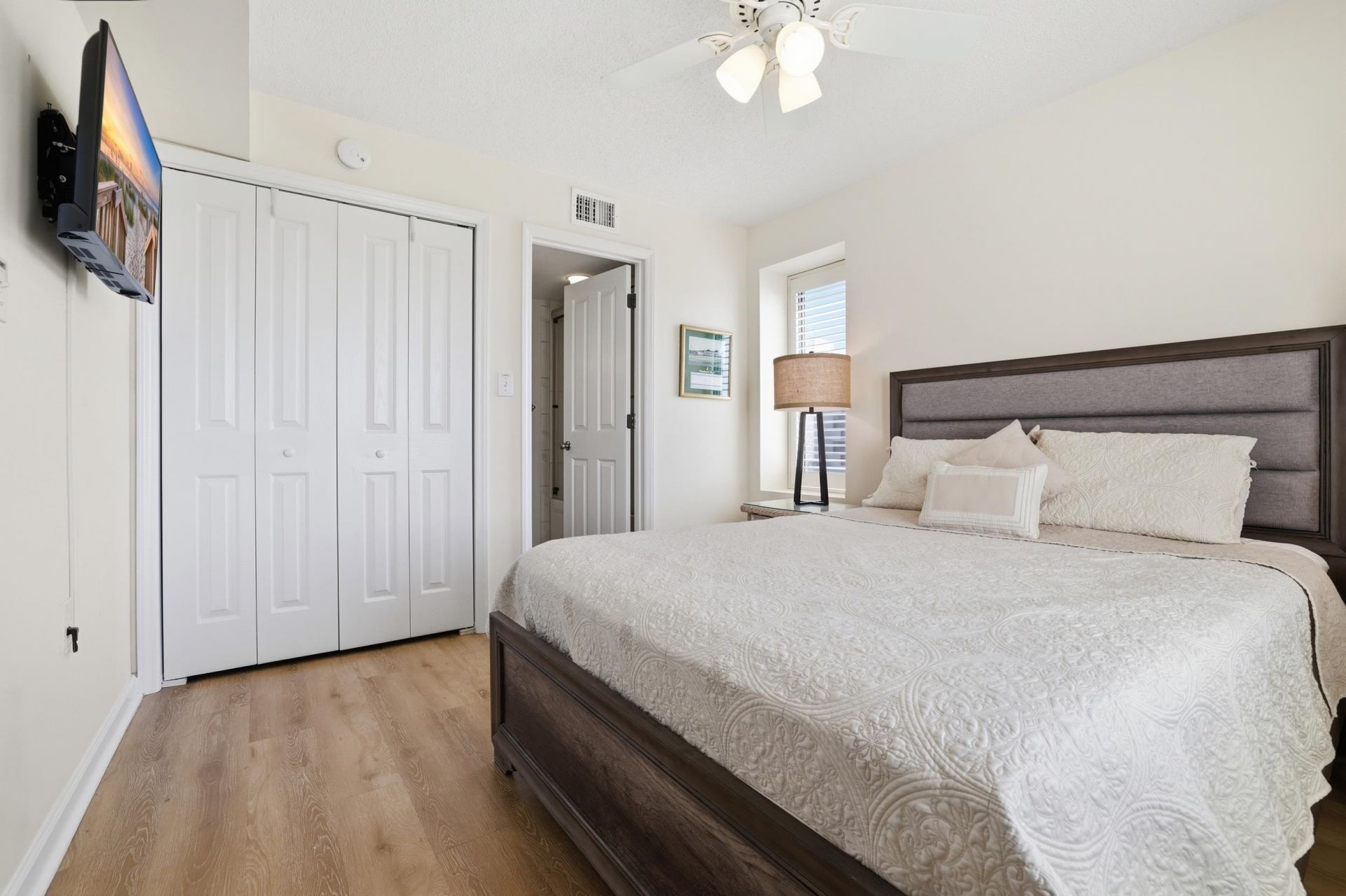 709 Retreat Beach Circle Photo 34