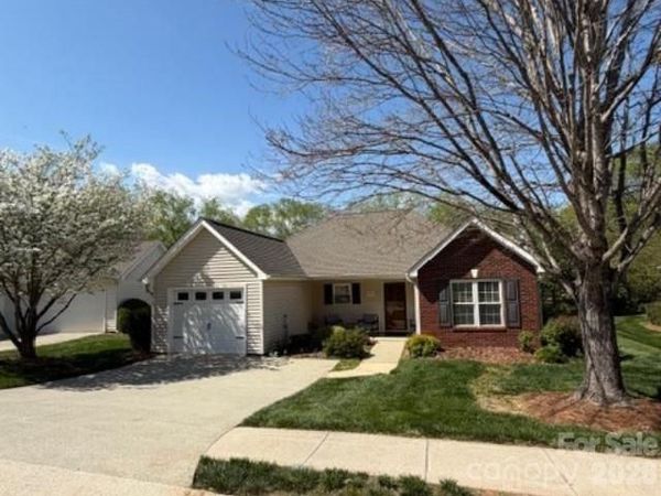 160 Oak Village Parkway , Mooresville, NC 28117