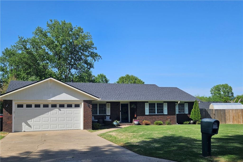 1418 Buena Vista Circle, Springdale, AR 72762 Main Photo
