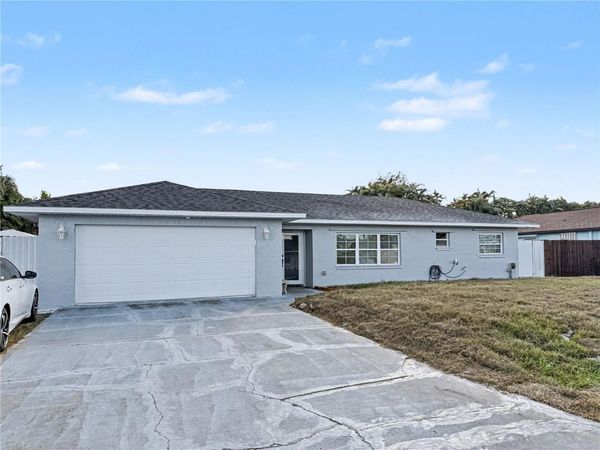 7658 LAUREL VALLEY ROAD , FORT MYERS, FL 33967