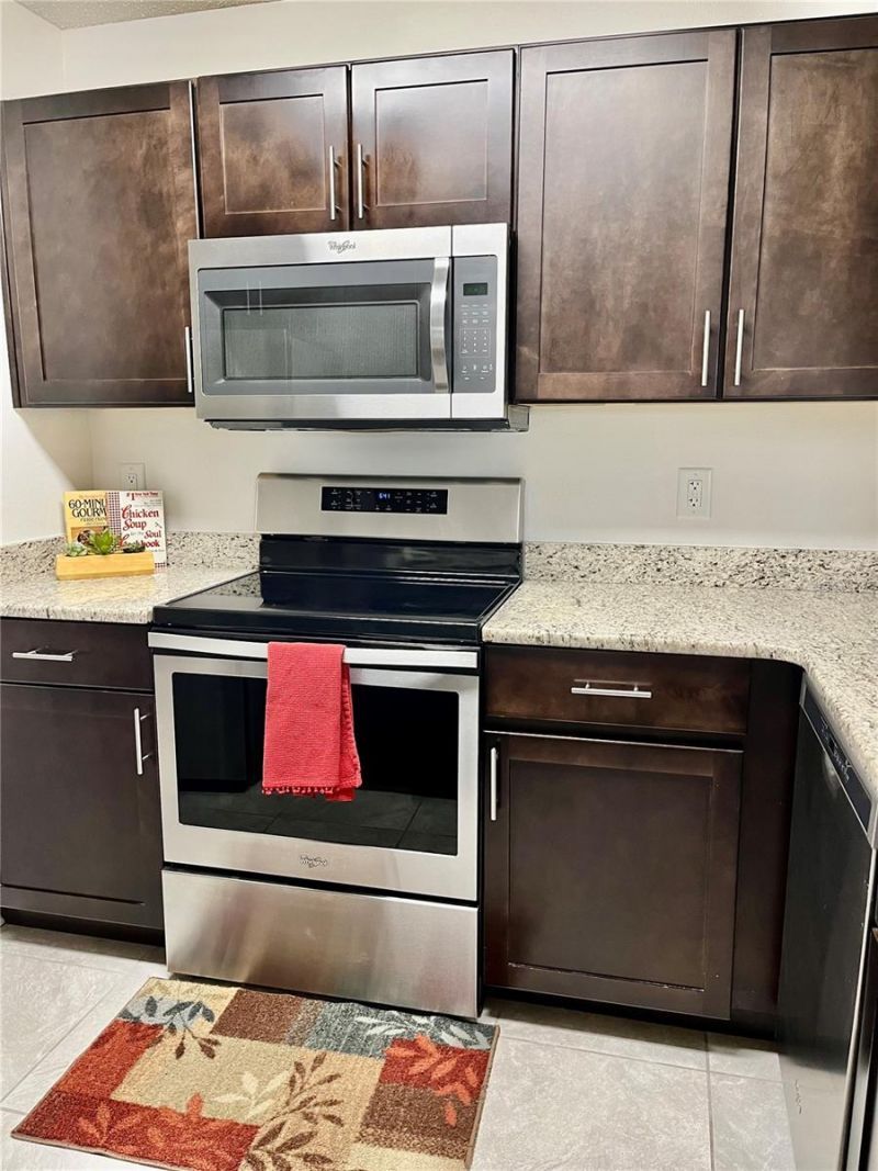 1939 Summer Club Apt Drive, Unit 315, Oviedo, FL 32765 Photo