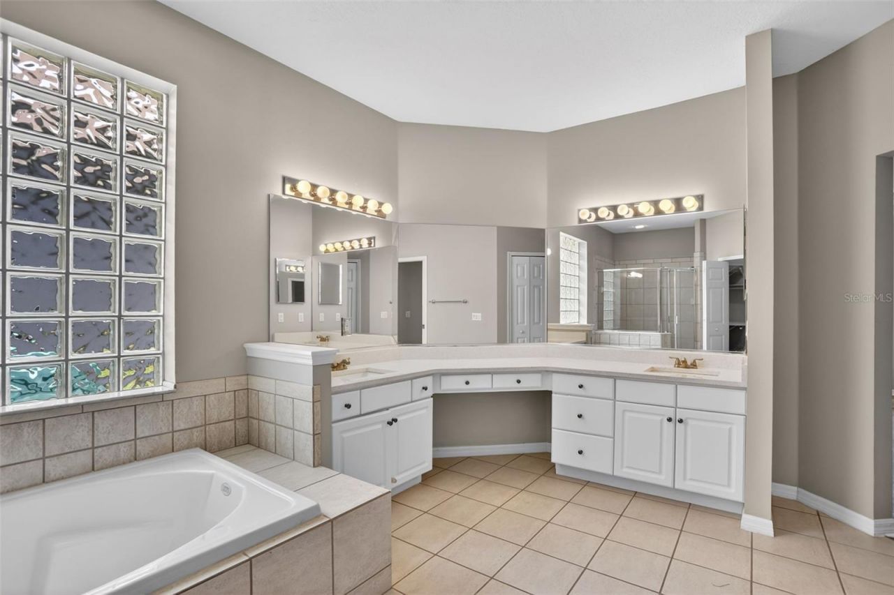 8852 Great Cove Drive, Orlando, FL 32819 Photo