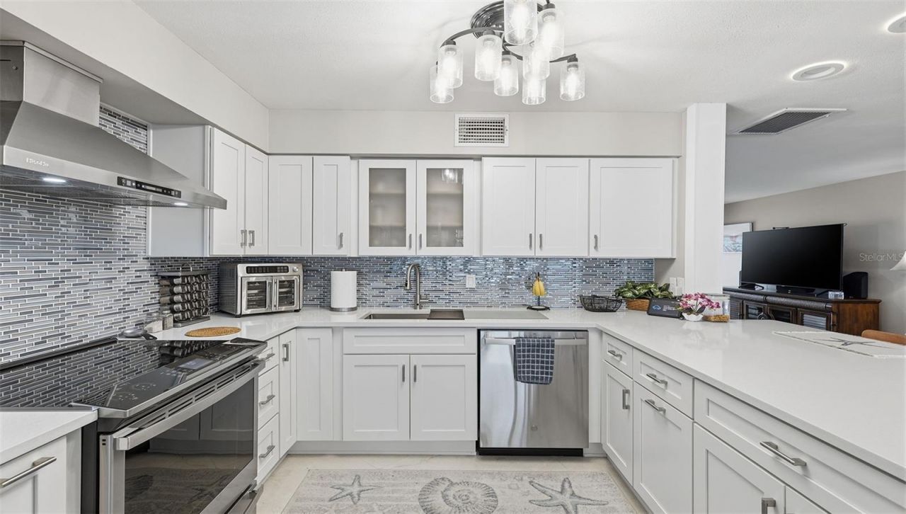 4091 50th Avenue S, Saint Petersburg, FL 33711 Photo