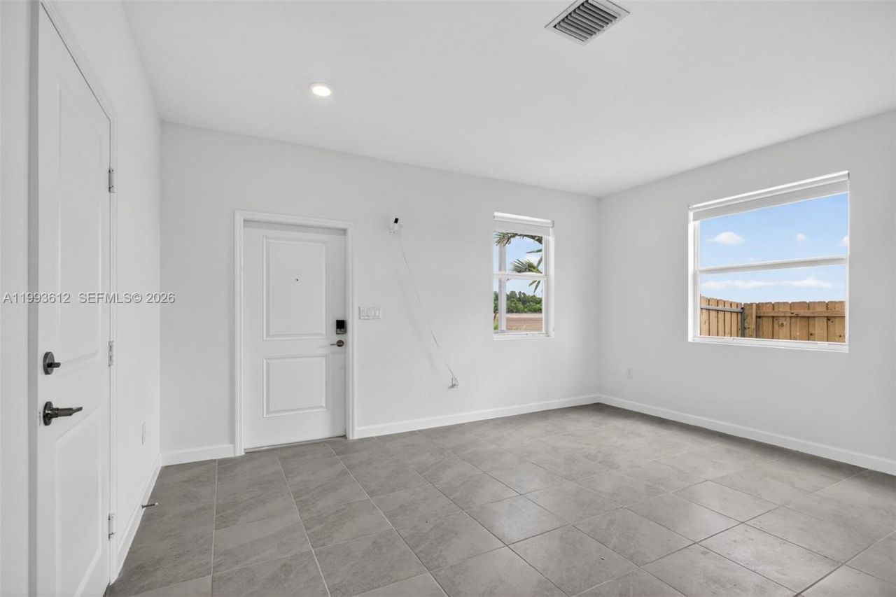 19404 SW 339th Ter, Homestead, FL 33034 Photo