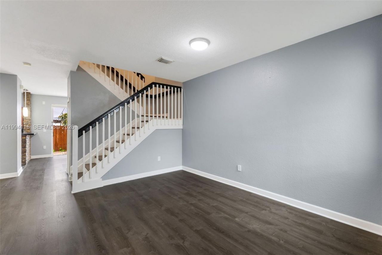 11507 NW 77th St , Doral, FL 33178 Photo