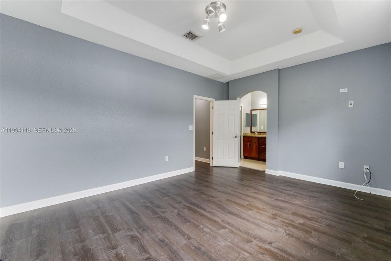 11507 NW 77th St , Doral, FL 33178 Photo