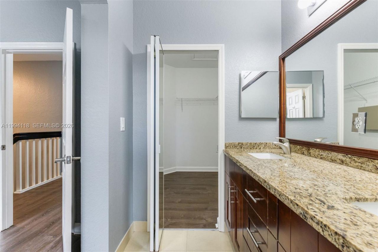 11507 NW 77th St , Doral, FL 33178 Photo