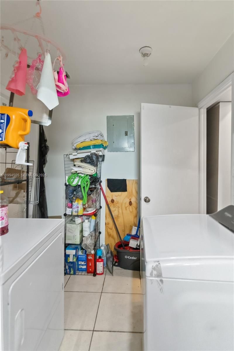 1000 NW 23rd Ter, Pompano Beach, FL 33069 Photo