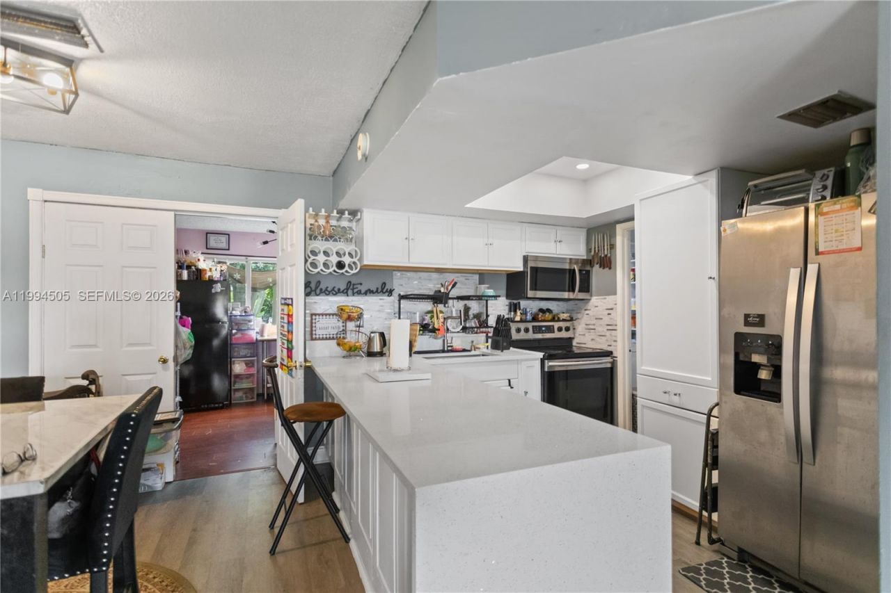 1000 NW 23rd Ter, Pompano Beach, FL 33069 Photo