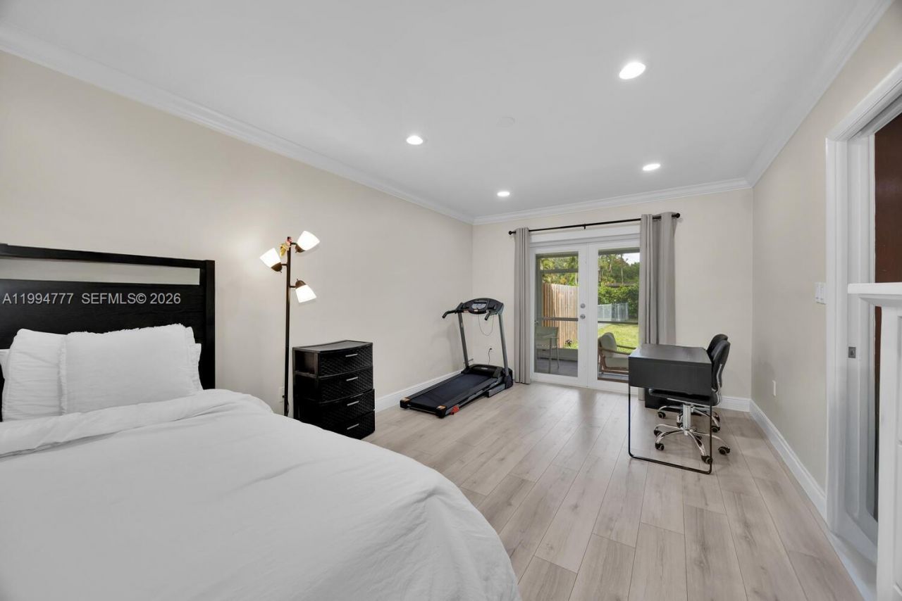 11403 SW 81st Rd, Unit -, Pinecrest, FL 33156 Photo