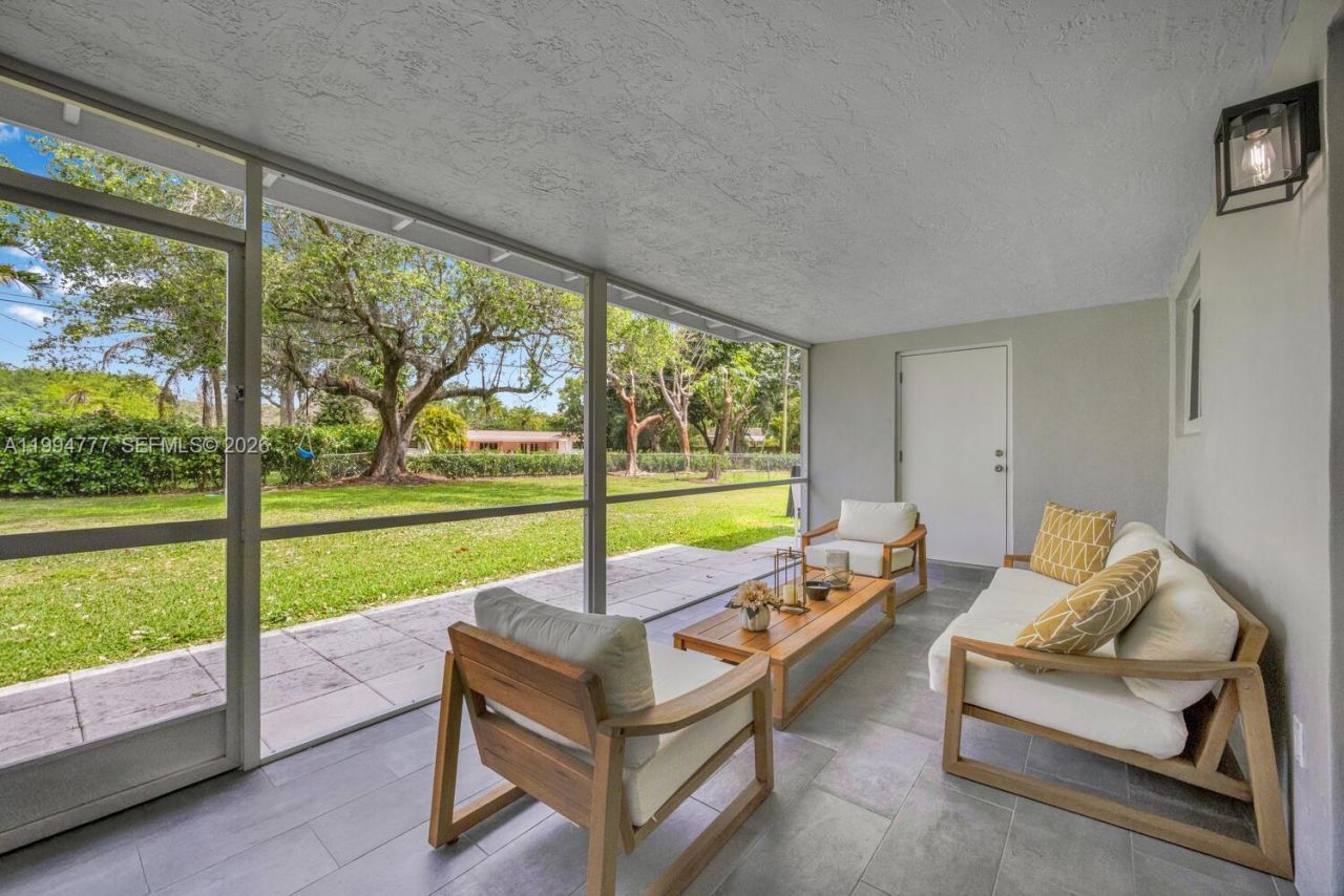 11403 SW 81st Rd, Unit -, Pinecrest, FL 33156 Photo