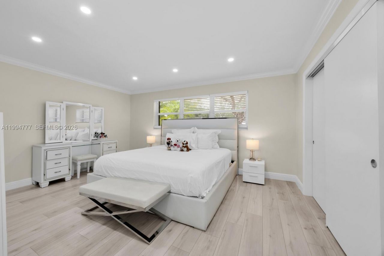 11403 SW 81st Rd, Unit -, Pinecrest, FL 33156 Photo