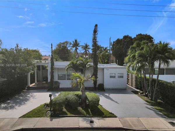 7544 Adventure Ave , North Bay Village, FL 33141